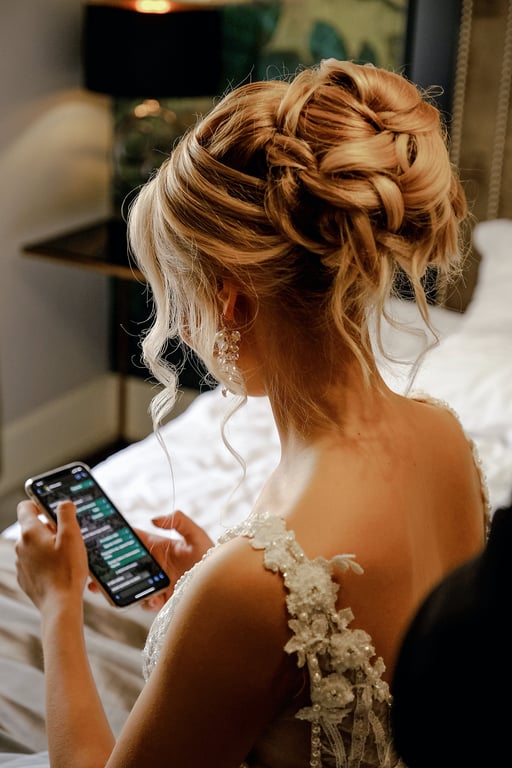 How to Communicate with Wedding Guests
